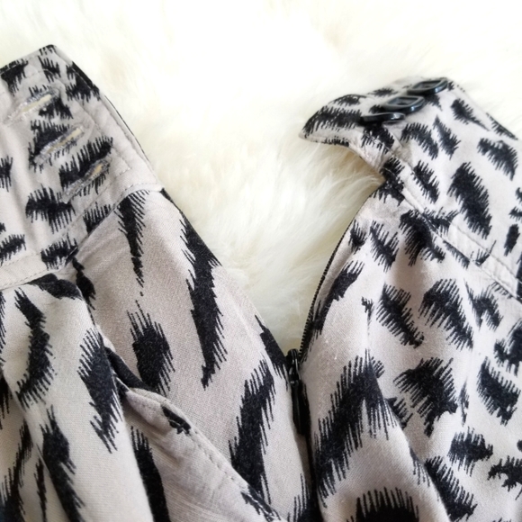 Forever21 | Super soft animal print shorts (S/P) - Picture 5 of 11